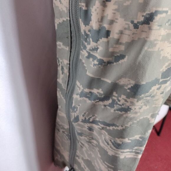 Authentic military camo rain pants - Picture 4 of 6